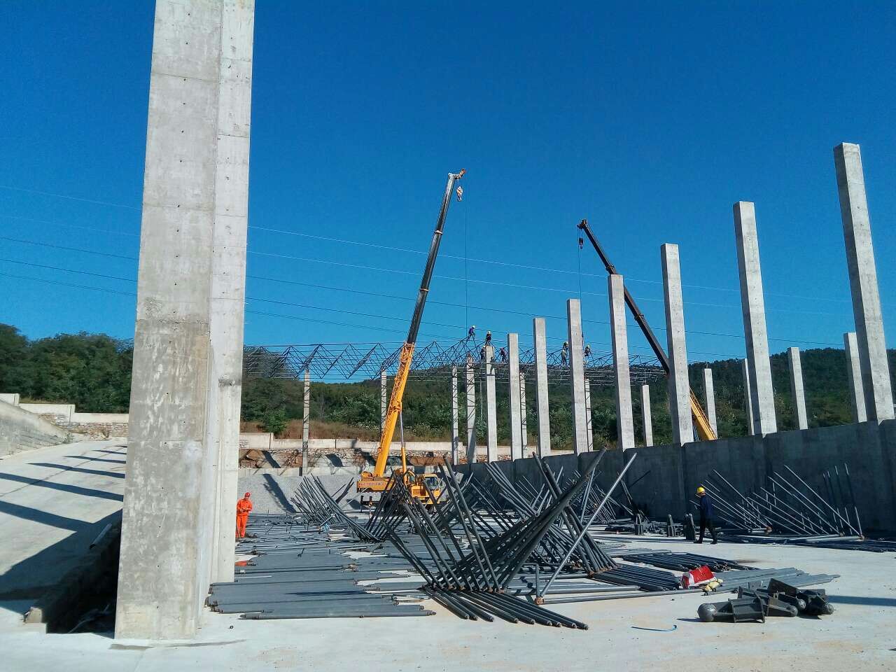 通辽威海搅拌站网架